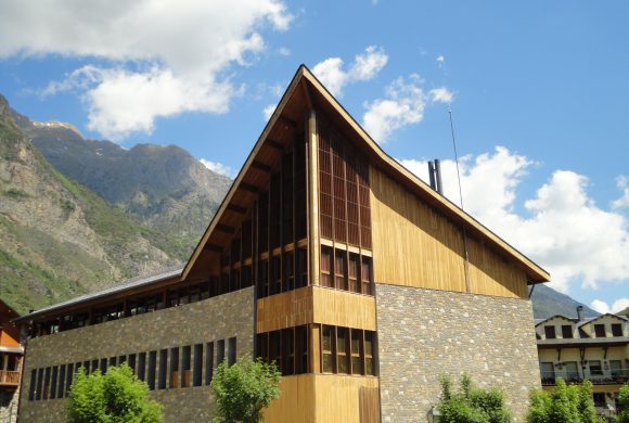 PALACIO DE CONGRESOS DE BENASQUE